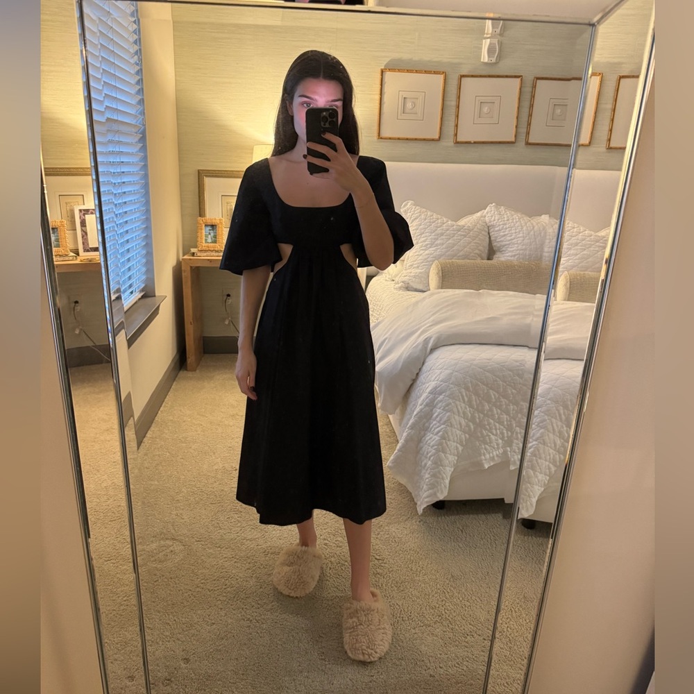 Matthew Bruch Flutter Sleeve Cutout Midi Dress - image 3